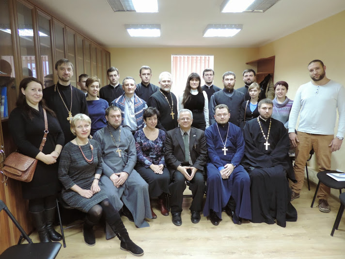 You are currently viewing У Михайлівському монастирі розпочався 5-денний семінар “Роль священика на війні”