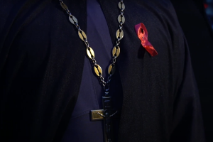 ВІЛ – це хвороба людини. Релігійні спільноти Дніпра знялися у відео для підтримки ВІЛ-позитивних людей.