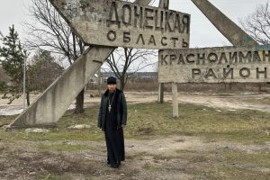 Родина священника Костянтина Кузнєцова продовжує допомагати людям в біді