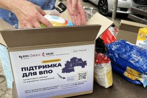 Понад 940 родин отримали продуктові та гігієнічні набори у Дніпрі та Самарі