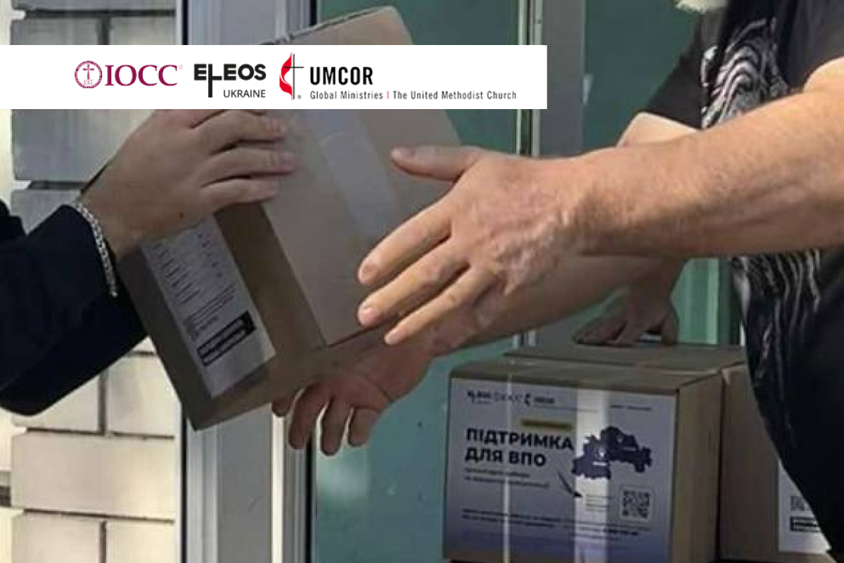 You are currently viewing Майже 500 родин переселенців у Дніпрі отримали продуктові та гігієнічні набори